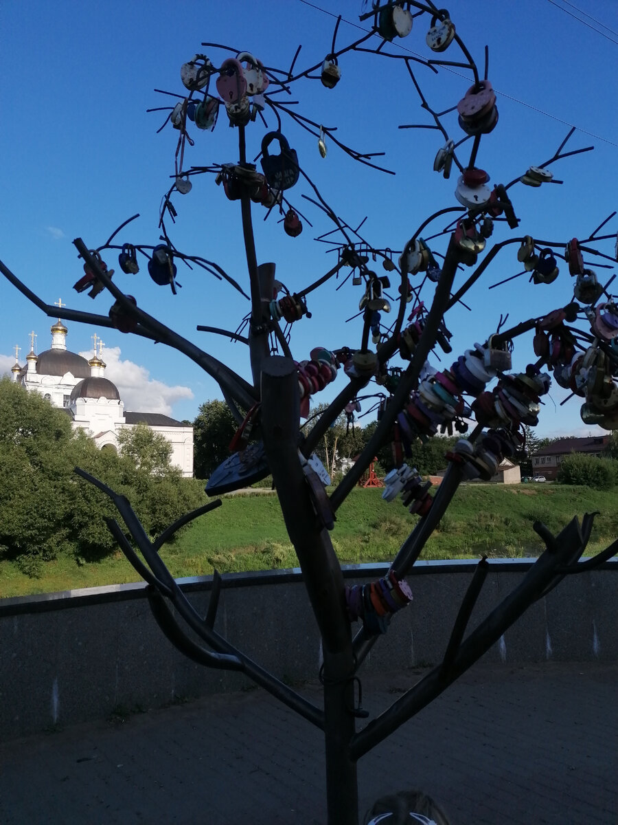 Потому что поняла, что многое я себе просто придумала, а на самом деле этого нет