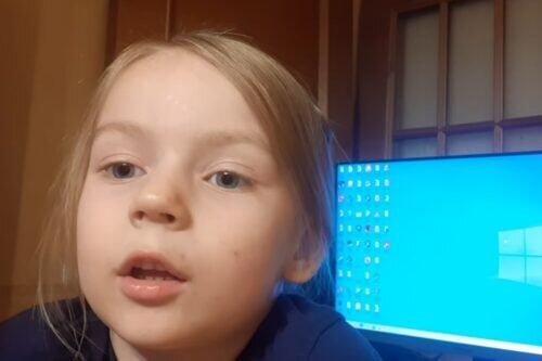   У Алисы Тепляковой растет еще один гениальный брат. Он в 4 года умножает столбиком