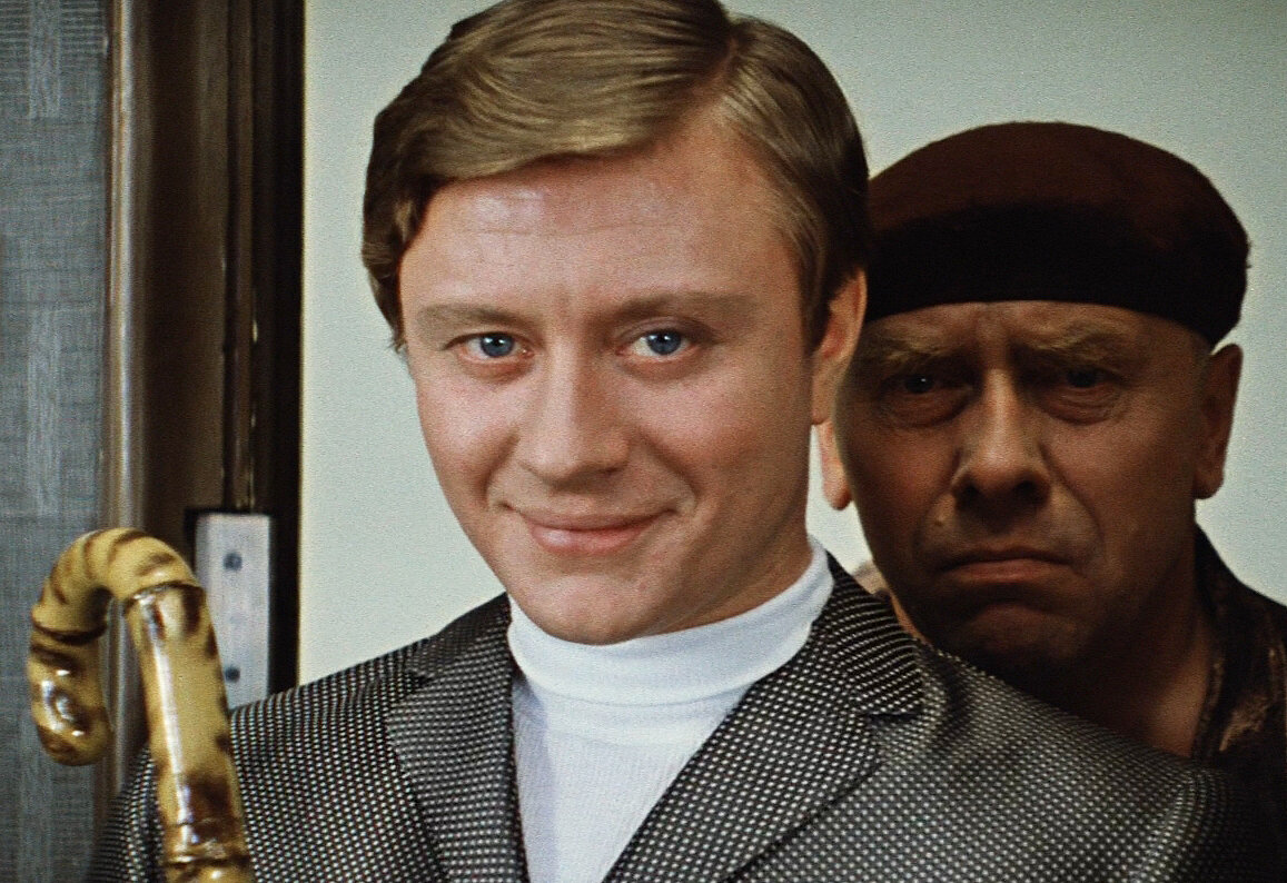 Вместо Миронова должен был играть Вицин, но в итоге на роль утвердили именно Андрея