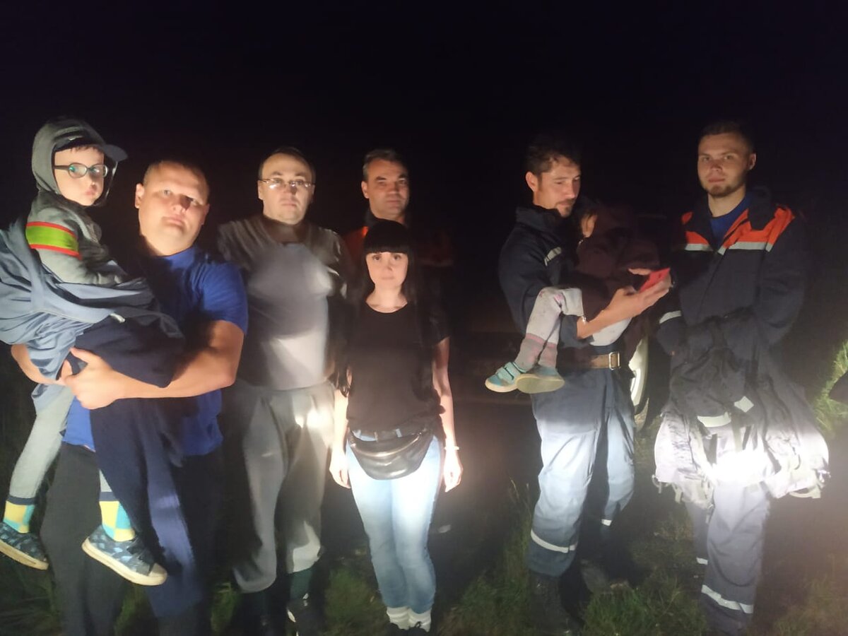  7 сентября  в 19:28 на пульт дежурный смены ПСО-5(с) Серпуховского территориального управления  «Мособлпожспас» поступил звонок о потерявшейся семьи из 5 человек, 3 из которых дети от до 5 лет, в лесном массиве вблизи деревни Мелихово г.о.Чехов.  	Днём многодетная семья, решила погулять на природе и заодно собрать грибы в  Подмосковном лесу. К вечеру, когда уже начинало смеркаться семья решила выходить из леса, но поняли что потерялись, глава семейства по телефону «112» обратился за помощью к спасателям. По прибытию к месту начала поиска, спасатели на телефон от «потеряшек» получили координаты своего места нахождения, и спасатели ПСО-5(с) и АСГ «ЧеховСпас» отправились на поиски. Во время поиска, спасатели всегда были на связи с потерявшимися и призывали  не паниковать.
 	Благодаря грамотным и профессиональным действиям спасателей, поиск длился недолго и уже в 21:29 жители Москвы были найдены в Подмосковном лесе. Медицинская помощь не кому из членов семьи не потребовалась.
