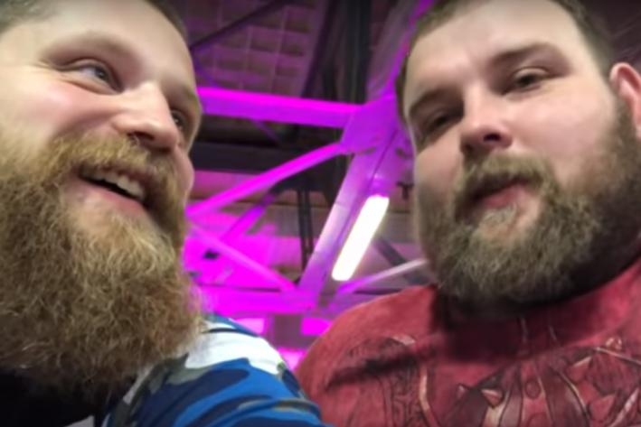 Василий Пельмень готов был драться дальше, но поединок остановили.