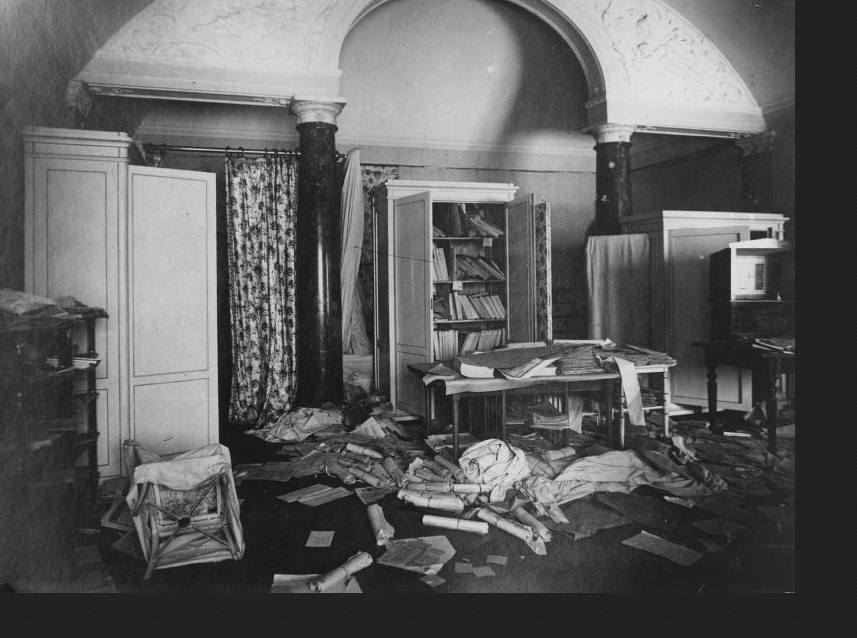 Погромы в Зимнем дворце