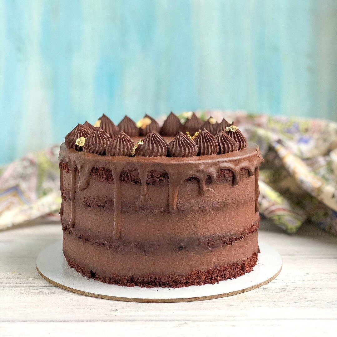 “Шоколадная мечта”. КБЖУ на 100 гр.: 215/4,5/13,84/17,79