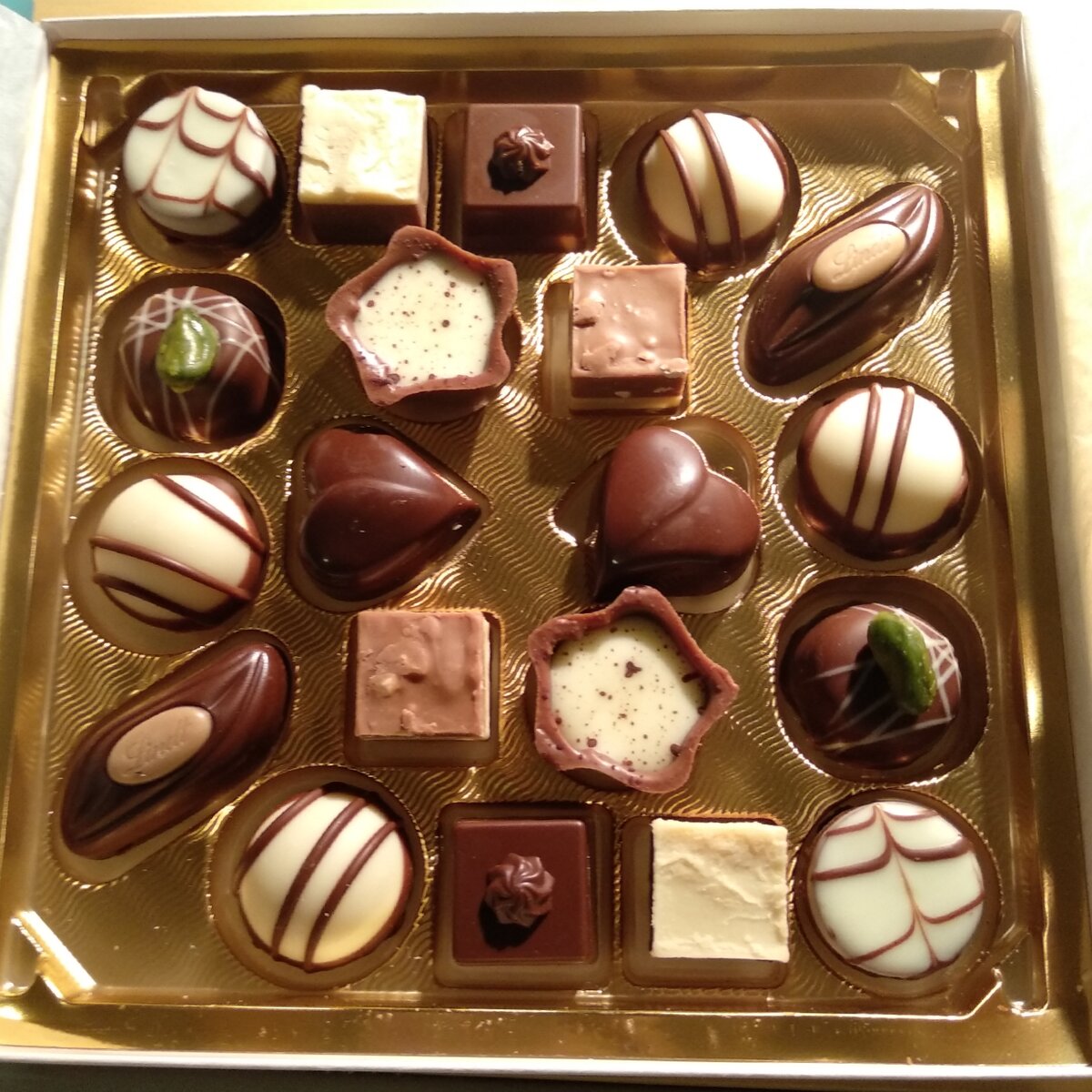 РљРѕРЅС„РµС‚С‹ le Chocolate Box