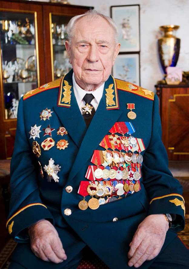 Последний маршал. Последний маршал. Язов министр обороны ссср. Язов министр обороны ссср. Язов министр обороны ссср.