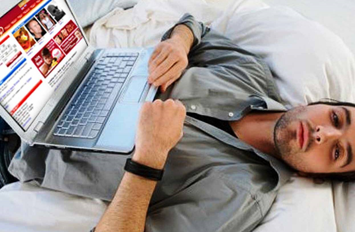 Ладно-ладно-ладно!!11 На этот раз размещу на фото мужчину, а то заметила, что у меня слишком частые "женские" обложки. Но Яндекс. Картинкам не изменю все равно!