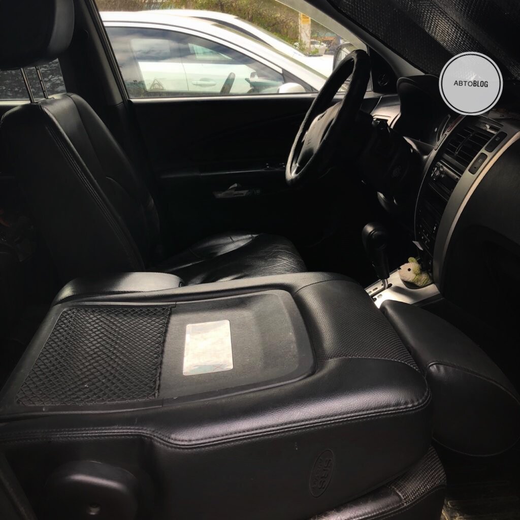 За 15 лет кожаный салон не потерял свой эстетичный внешний вид