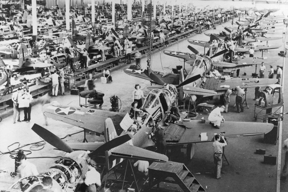 Сборка американских самолетов. Фото: https://sensum-club.pro