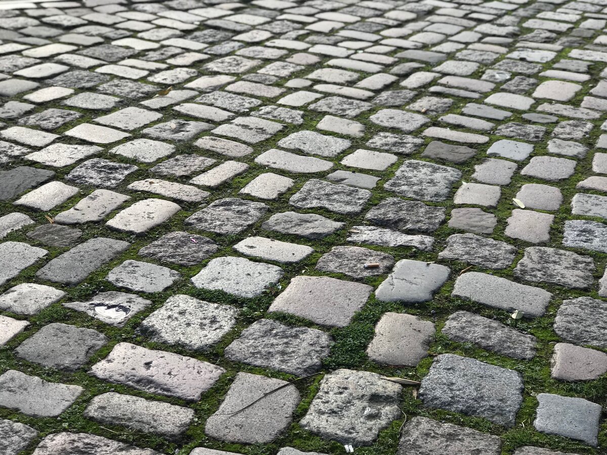 каждое прилагательное - отполированный камешек на дороге, ведущей вас прямо к вашей цели