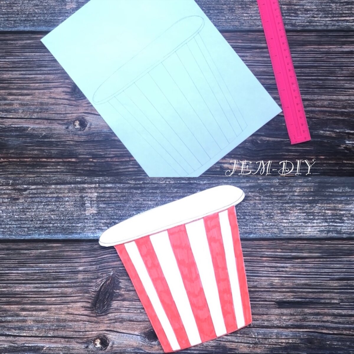 Верхний край не ровный получился - это не страшно, его не будет видно