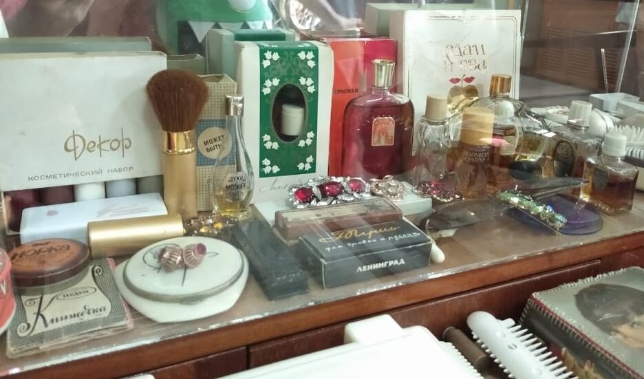 В коллекции музея множество предметов быта. которые заставят улыбнуться и вспомнить детство