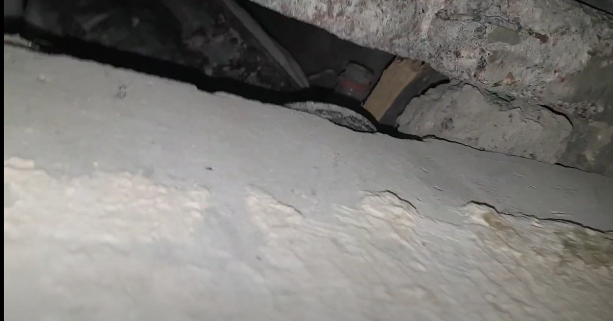 Забитая вент шахта. Снимок с моего видео.