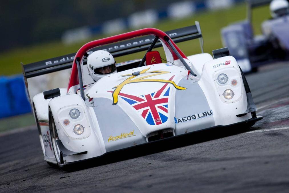 Фото с сайта www.radicalsportscars.com 