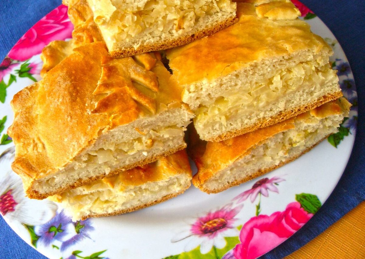 Пирог из свежей капусты в духовке из дрожжевого теста рецепт с фото пошагово