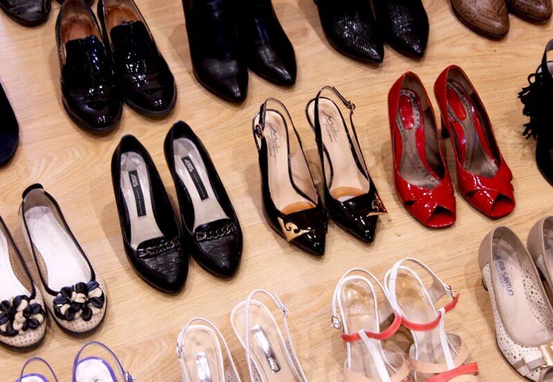 Для женщин с маленькой ножкой найти модную и красивую обувь одна из труднейших задач