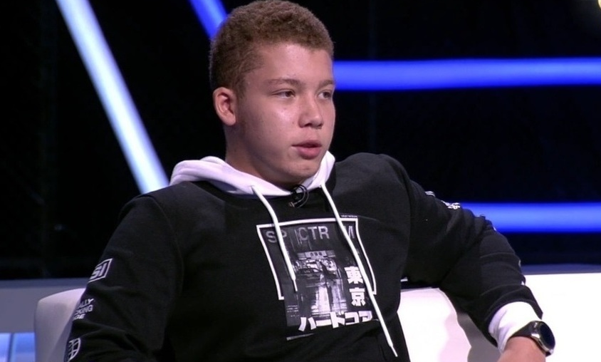 Даниил очень похож на отца