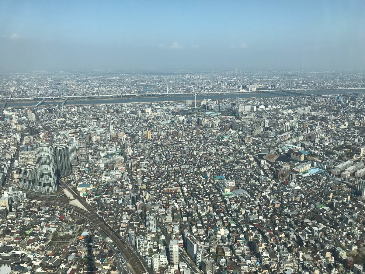 Вид на Токио с Tokyo Sky Tree.
