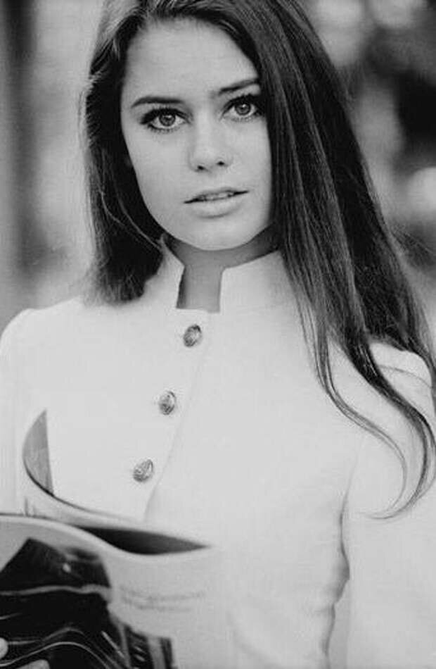 Коринн Клери      источник картинки https: yandex.ru 