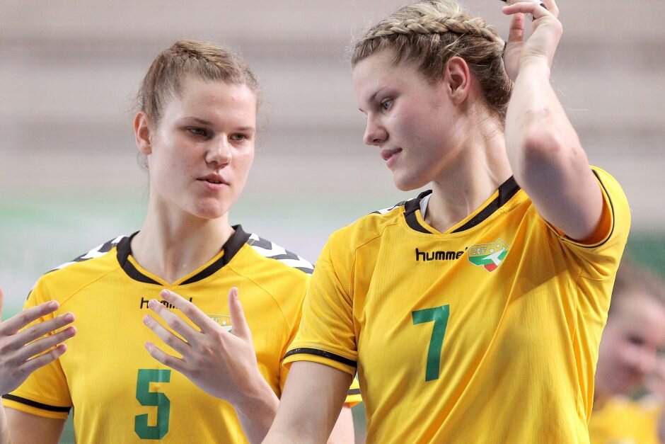 Роберта Стропе с сестрой-близняшкой Бригитой Иванаускайте