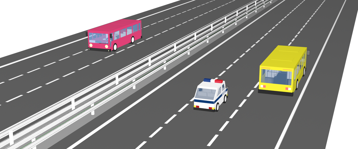 Автомагистраль с тремя полосами движения в каждом направлении