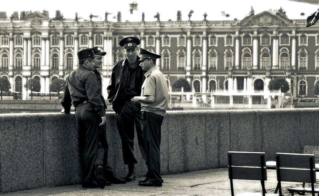 Санкт петербург 2004. Прогулка по Питеру. Питер прогулка. 2004 Год СПБ.