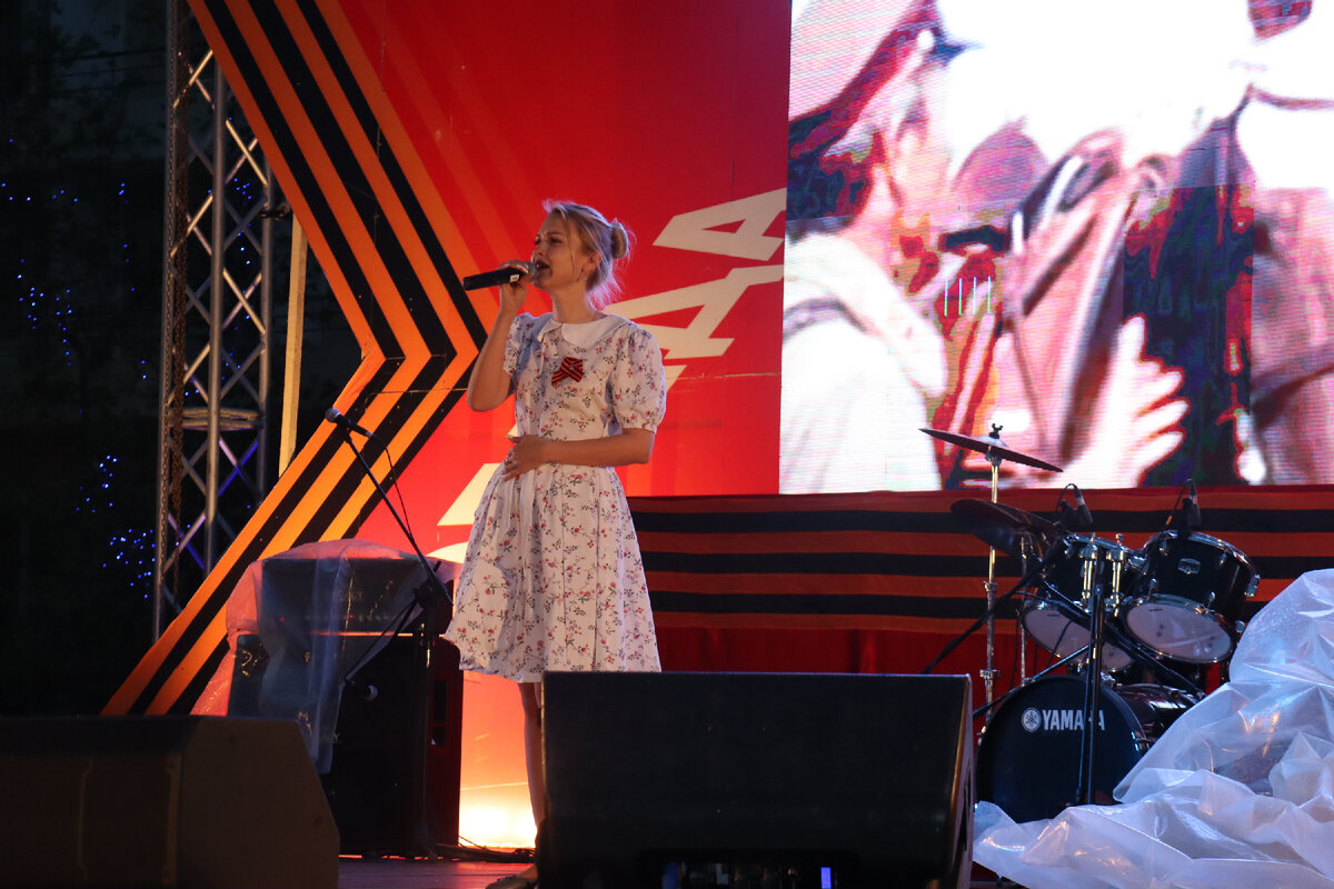  Концертная программа «Восславим песнями Победу!»