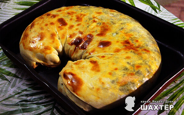 Фото  автора. Пирог только что из духовки.