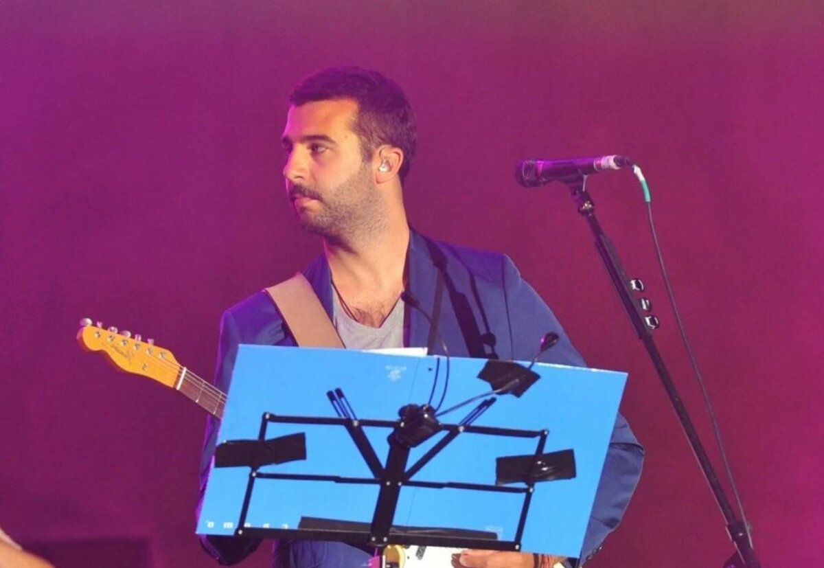    44-летний Иван Ургант, лишившийся своего популярного вечернего шоу на Первом канале, пытается найти себя в других сферах