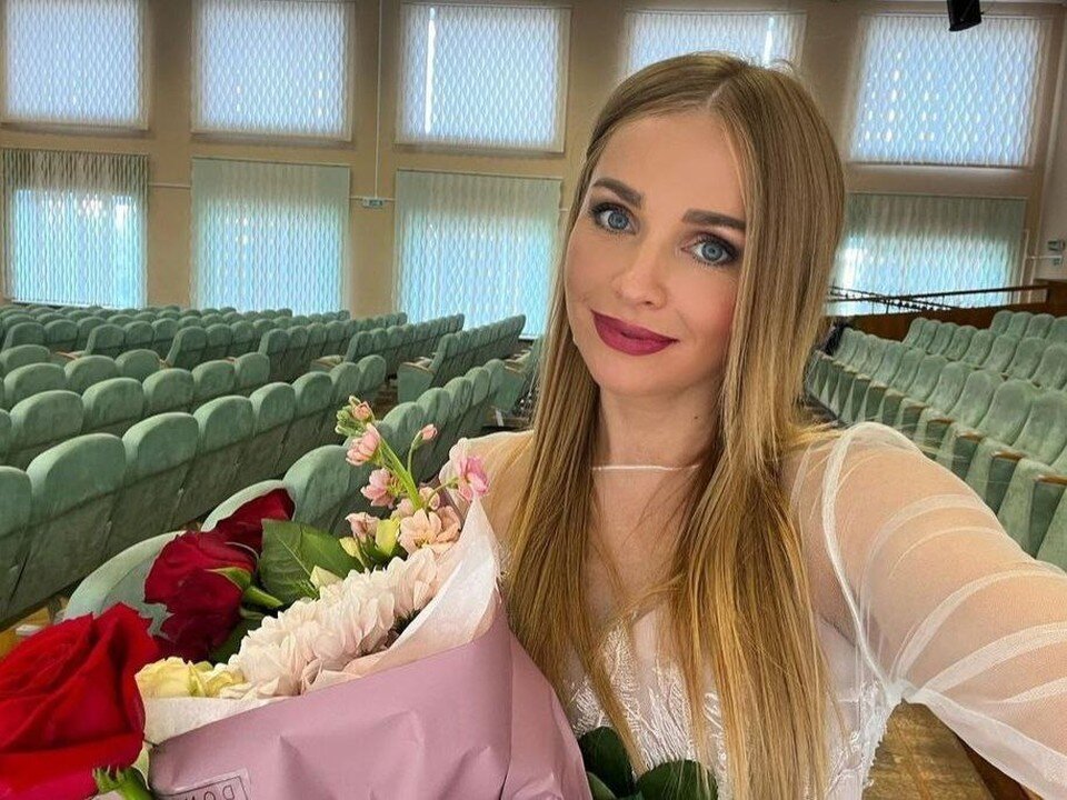     Алена Ланская поделилась сразу несколькими семейными снимками. Фото: соцсети.