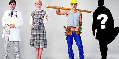 С какой же начать? Оказывается их на планете очень много… 

1. Начнем, пожалуй, с человека, который каждый свой рабочий день делает педикюр коровам. 

2. А как вам работа, на которой вы то и будете делать, что переворачивать пингвинов? Все дело в том, что пингвины смотрят на вертолет, который над ними пролетает. Из-за своей короткой шеи они падают и самостоятельно встать уже не могут. Вот почему к ним на помощь приходят «переворачиватели пингвинов». 

3. Вам не нравится ваша работа? А как вам быть разглаживателем морщин? Но не лица, а обуви, которую многократно примеряли, но не купили. В дорогих элитных магазинах обязательно есть человек, который работает на такой вакансии. 

4. В элитных кондитерских ресторанах есть такая интересная профессия, как нюхатель яиц. Этот человек очень «важная птица». Только от него зависит – попадет тухлое яйцо в сладкое изделие или нет. От одной ошибки зависит репутация ресторана. 

5. Конечно, есть и те, кто да, да… испытывают презервативы. Качество этого товара очень важно, вот почему в течении одного года около 100 сотрудников испытывают данный продукт. После массового тестирования подаются отчеты, и составляется статистике о качестве нового, так сказать, изделия. 

Так что если вам надоела ваша работа, задумайтесь, может, стоит ее сменить на что-нибудь более интересное? 
