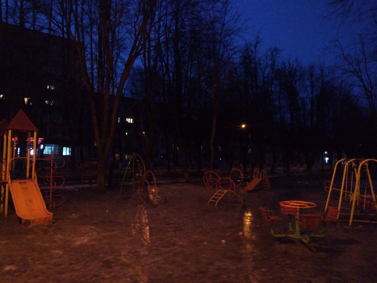 Снег растаял, теперь гололед