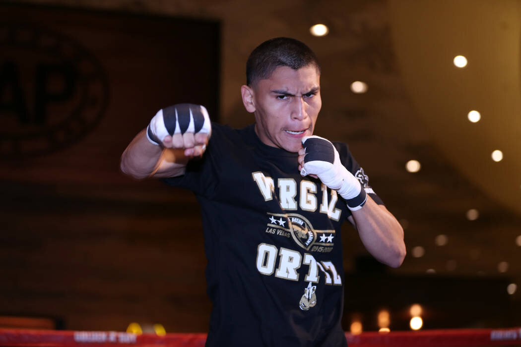 источник фото: www.reviewjournal.com. Боксер Верджил Ортис