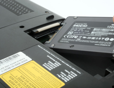 SSD вместо обычного HDD и все станет быстрее