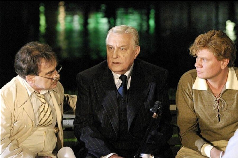 Кадр из сериала "Мастер и Маргарита" (2005)  