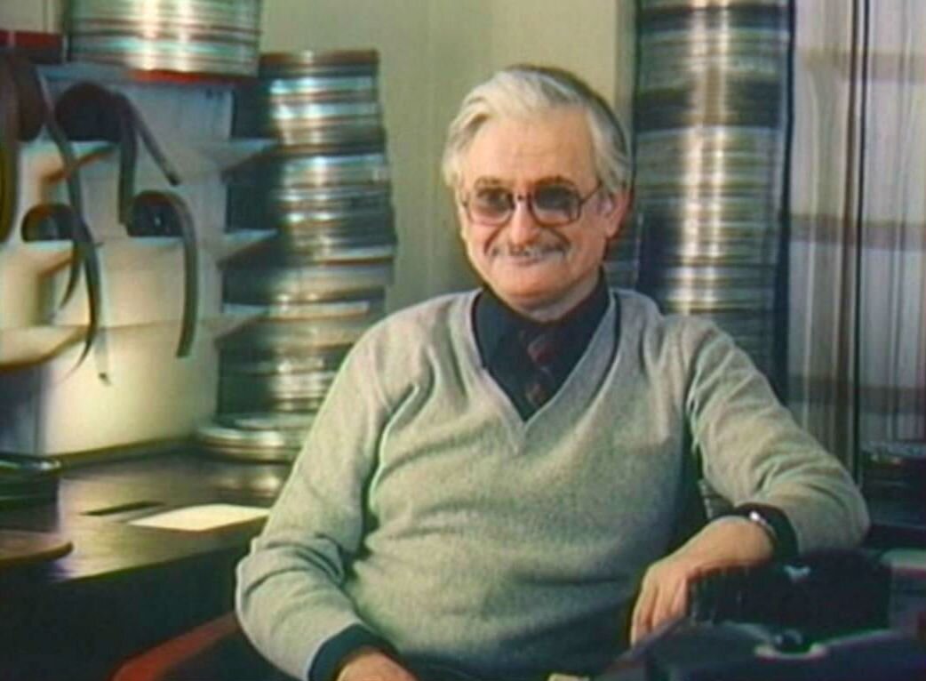 Режиссер Марлен Хуциев