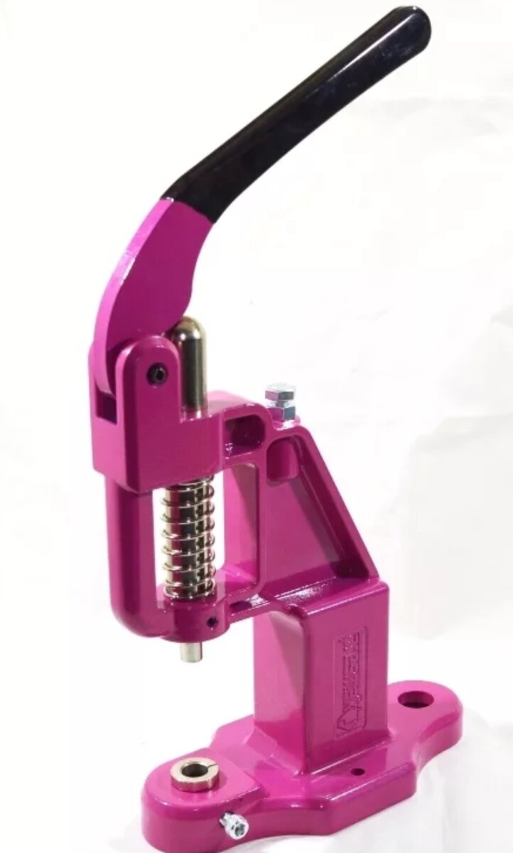 Пресс для установки металлической фурнитуры