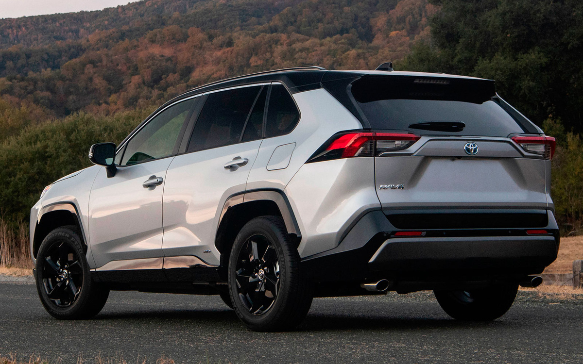 Фото взято https://auto.ironhorse.ru/wp-content/uploads/2018/03/RAV4-5-3.jpg