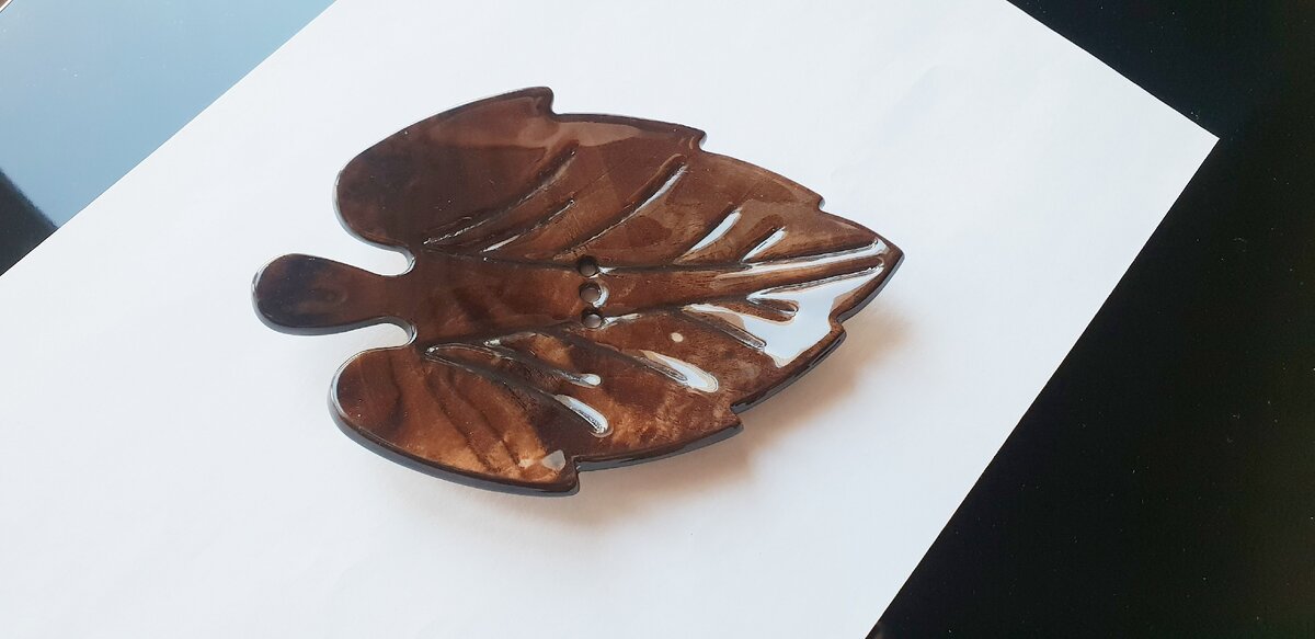 Мыльница из массива и корня камформы