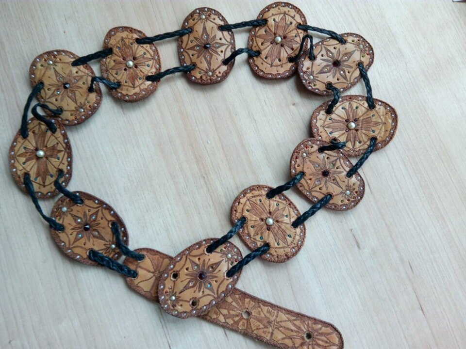 Это пояс моей работы, примерно 1992 года