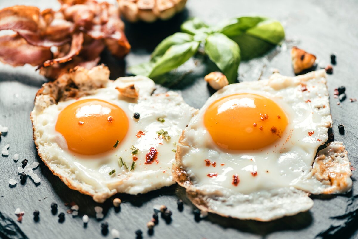 Как правильно приготовить яйцо: советы и рецепты