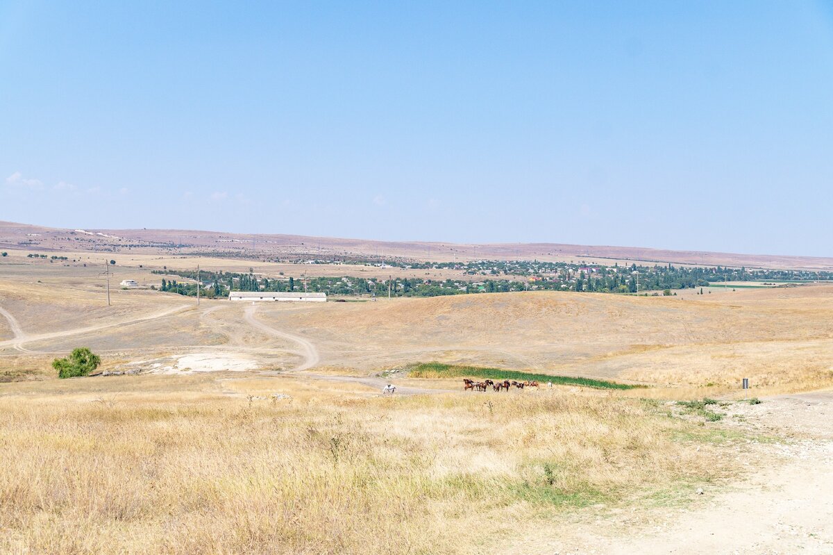 Вишенное белогорск автобус. Вишенное Белогорский район. Село Вишенное Белогорского района. Белогорск Крым Вишенное. Село Вишенное Белогорского района Крым.