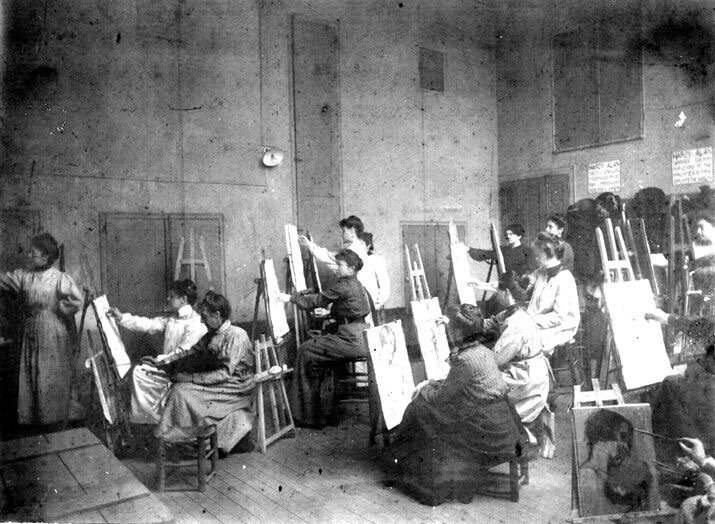 Академия Коларосси, 1900