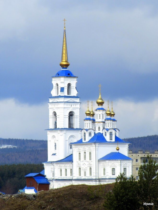 Церковь в североуральске фото