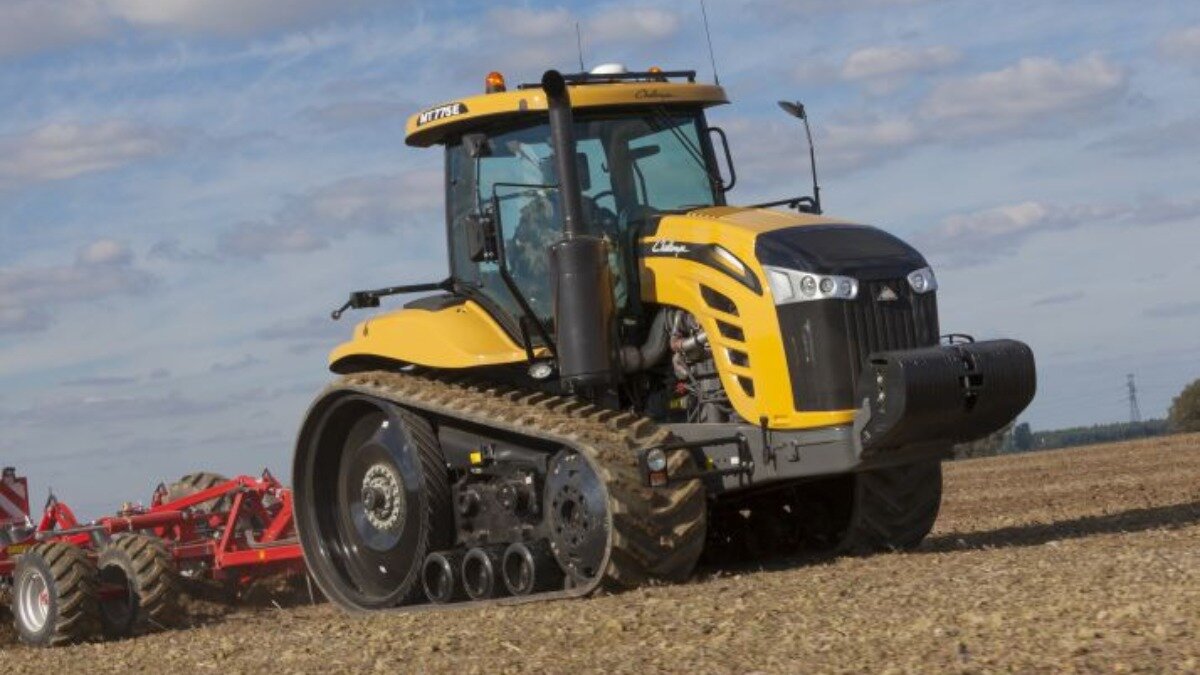 Фото:cultivar.fr Трактор Challenger MT755D