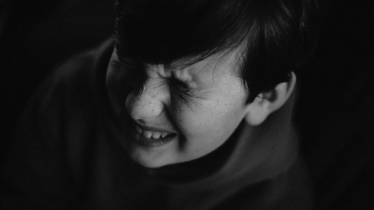 https://www.pexels.com/photo/grayscale-photo-of-boy-3142299/