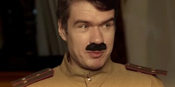 Кадр из критического обзора Е.Баженова на фильм "На Париж!"