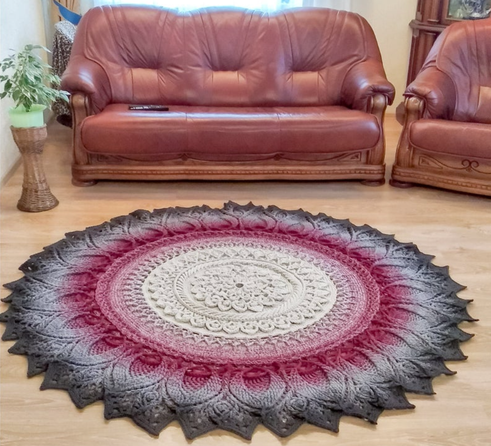 Источник: https://www.etsy.com/listing/718699538/big-crochet-rug-with-volumetric-elements