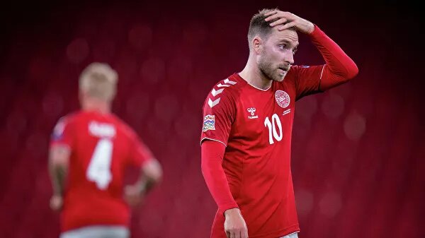 Не успел весь футбольный мир принять и переосмыслить остановку сердца у Кристиана Эриксена, как уже на следующий день в Казахстане в матче шестого тура первой лиги между командами "Кайрат-Жастар" и "Окжетпес" на 20-й минуте потерял сознание и упал на поле защитник Лев Кургин. Позже стало известно, что в больнице состояние футболиста казахстанской команды стабилизировалось и в настоящий момент он находится на базе клуба под наблюдением врачей.