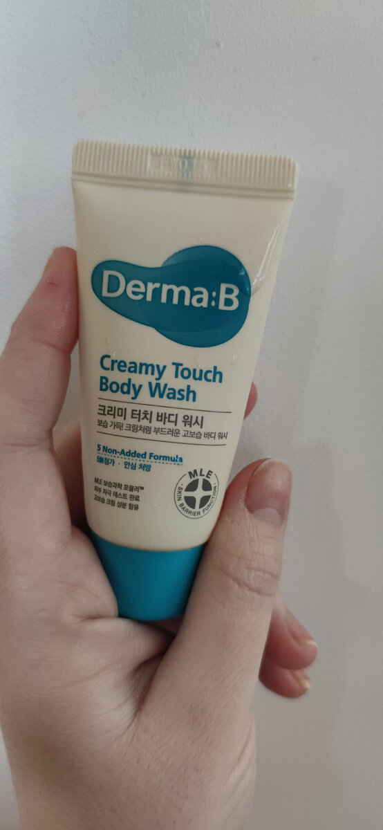 Touch me i cream. Derma:b creamy Touch body Wash.