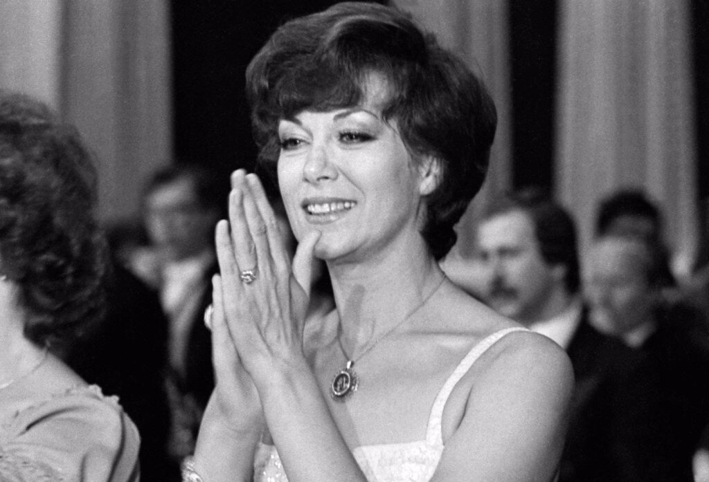 Эдита Пьеха. Фото: kinopoisk.ru